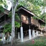 Kampung Tok Senik Hotel